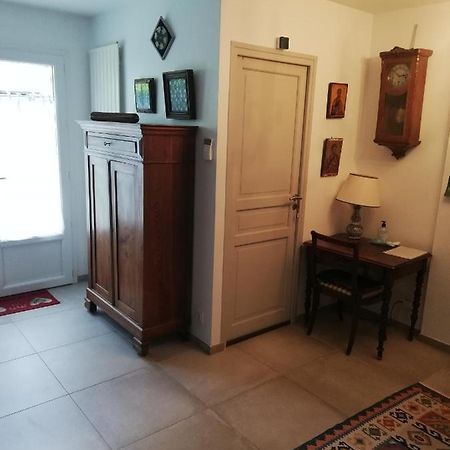 Appartement De Plain Pied Dans La Verdure Yerres Eksteriør bilde
