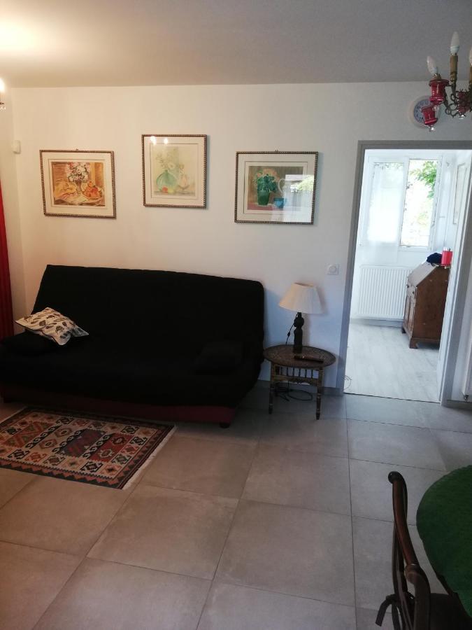 Appartement De Plain Pied Dans La Verdure Yerres Eksteriør bilde