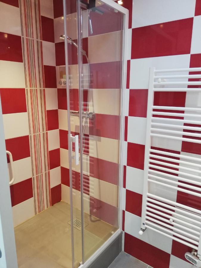 Appartement De Plain Pied Dans La Verdure Yerres Eksteriør bilde